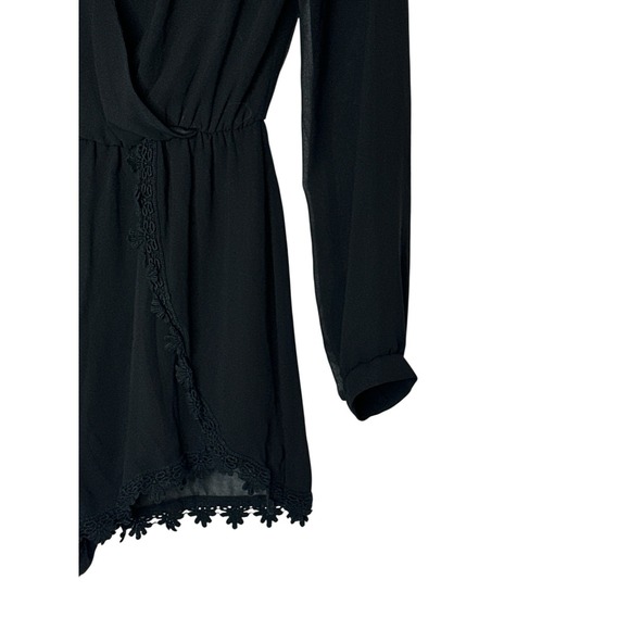 ASTR Romper Womens Black Crochet Shorts Sheer Long Sleeve Gothic Cóctel Festival - Picture 9 of 9